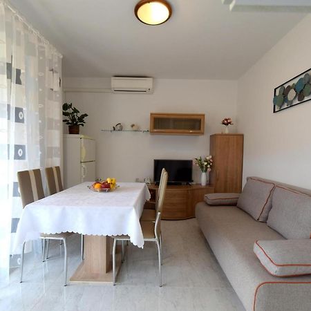 Apartment Biserka Malinska Dış mekan fotoğraf